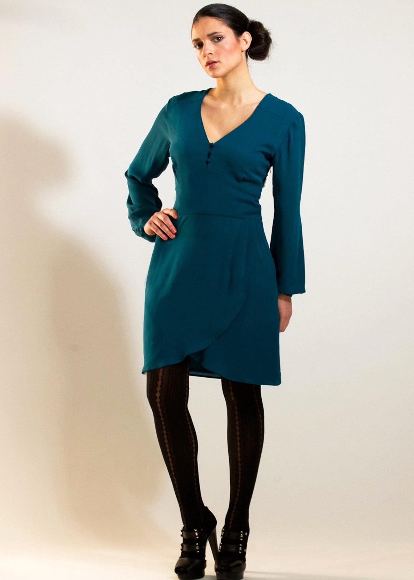 Saira - Silk Crepe wrap skirt fitted waist dress T.Tandon Saira - Silk Crepe wrap skirt fitted waist dress T.Tandon